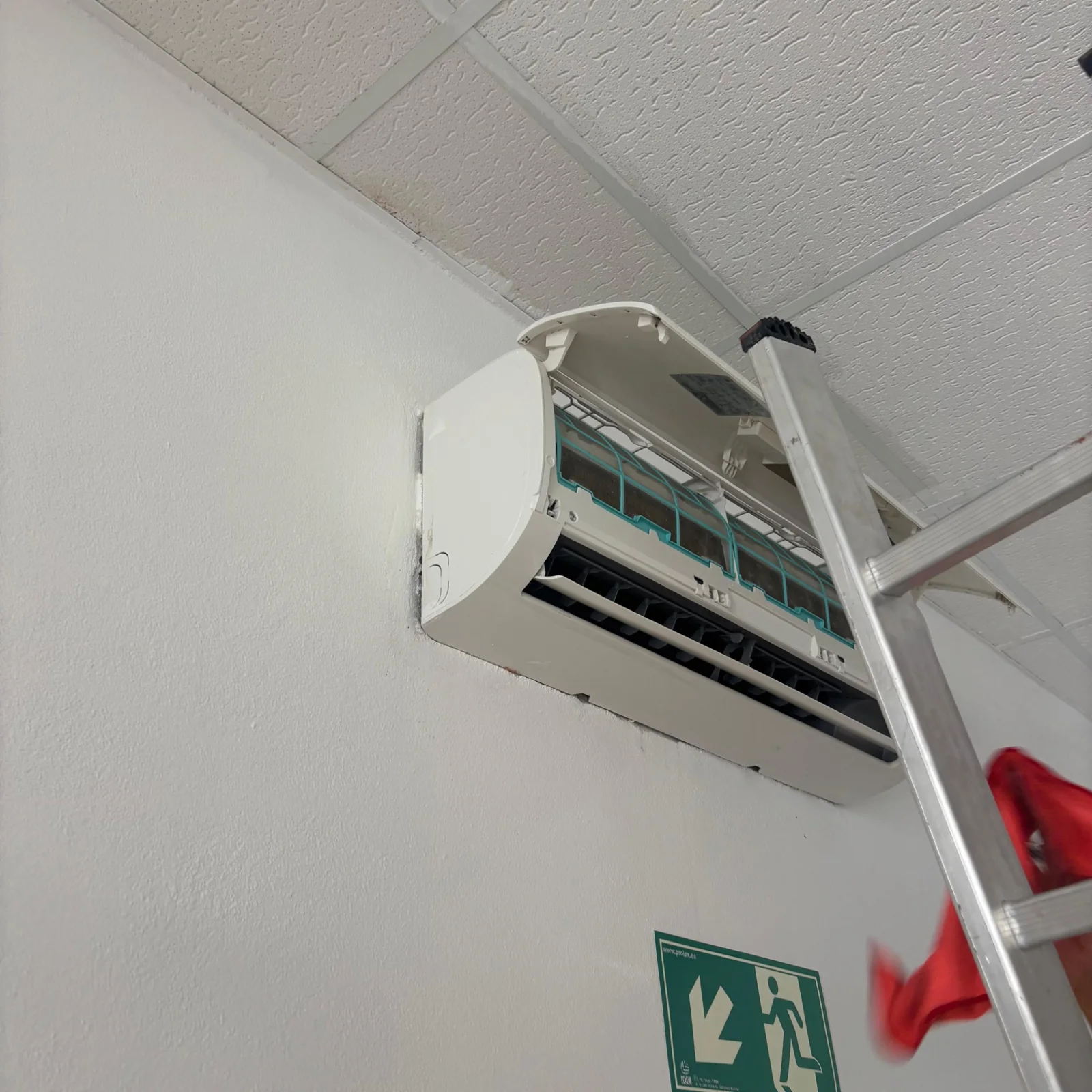 Opened indoor unit